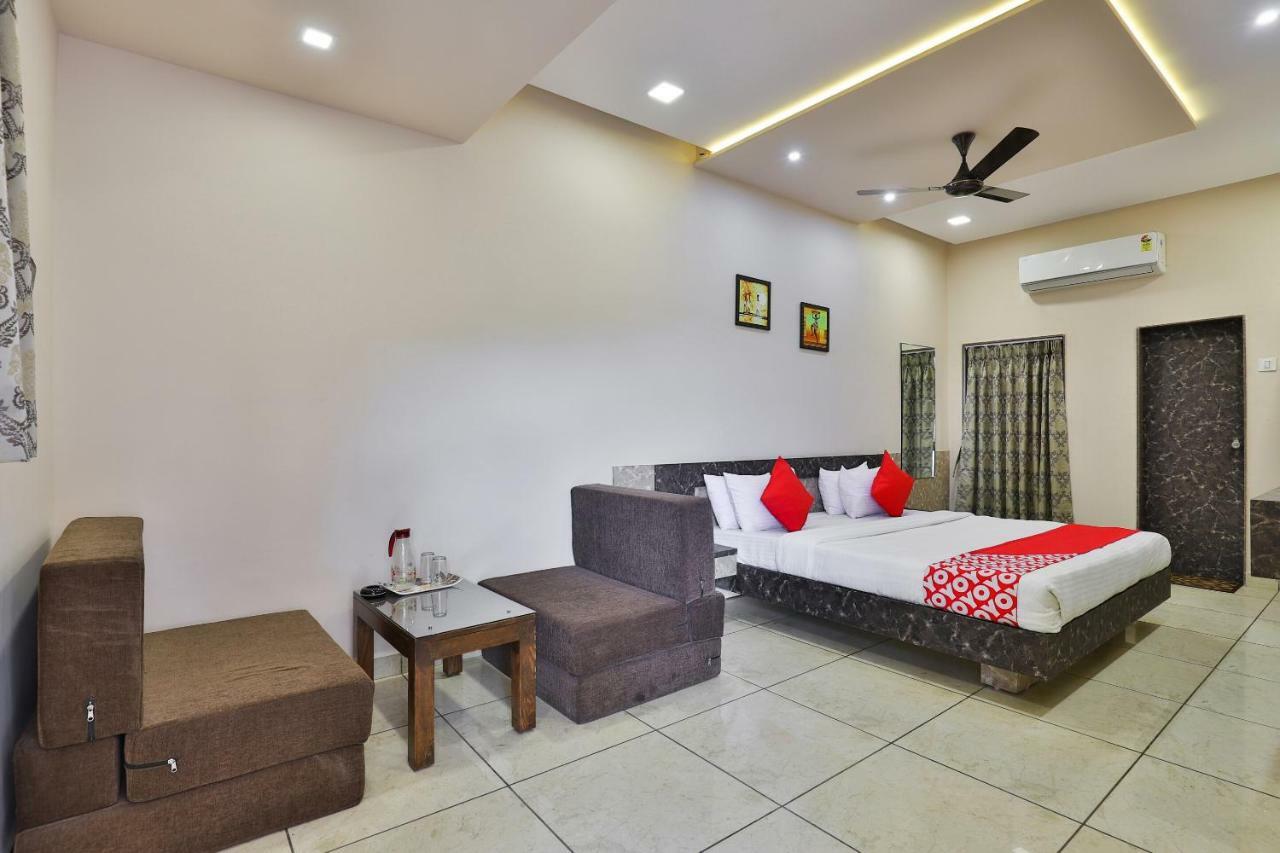Oyo 26621 Hotel Tulsi Residency Jamnagar Exterior photo